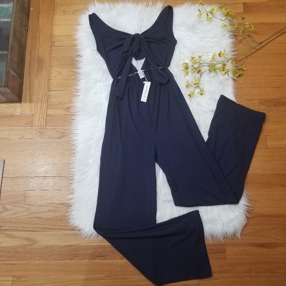 CAPELLA New!! Dark Blue Sleeveless Stretch Jumpsuit Size L, Cut in the front. - Picture 3 of 14